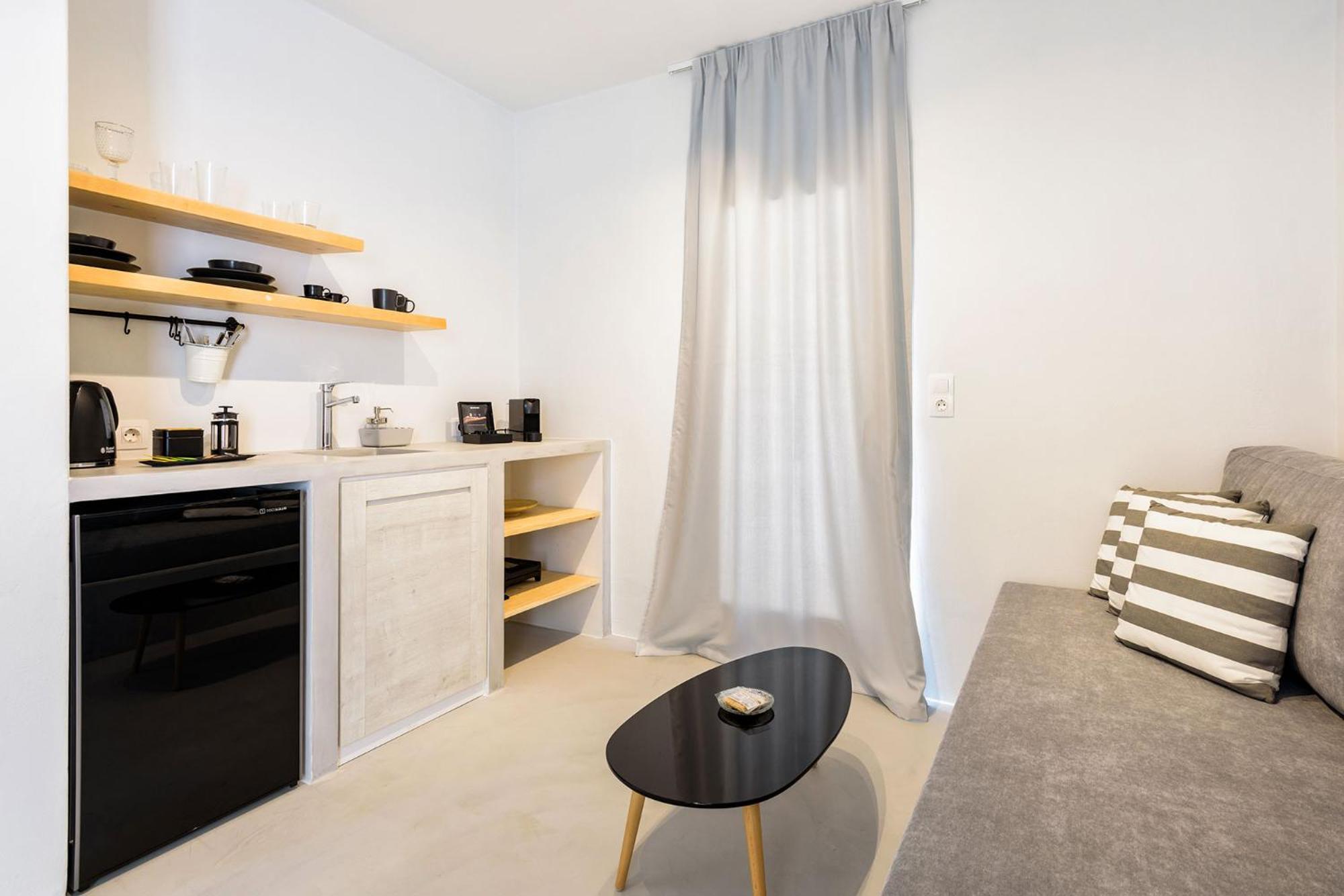 Peven Suites Náousa Buitenkant foto
