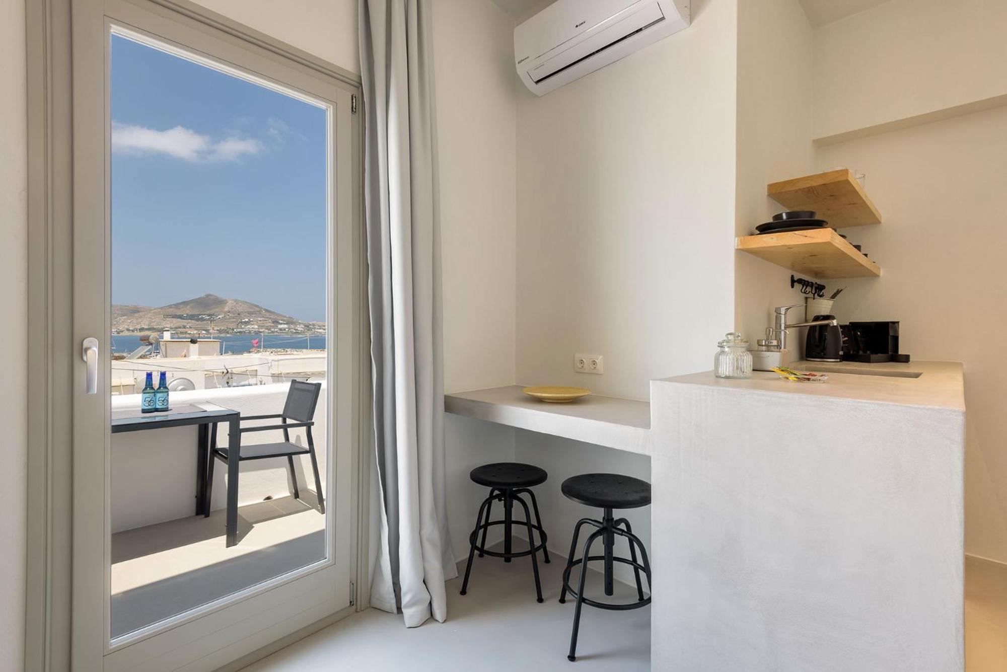 Peven Suites Náousa Buitenkant foto
