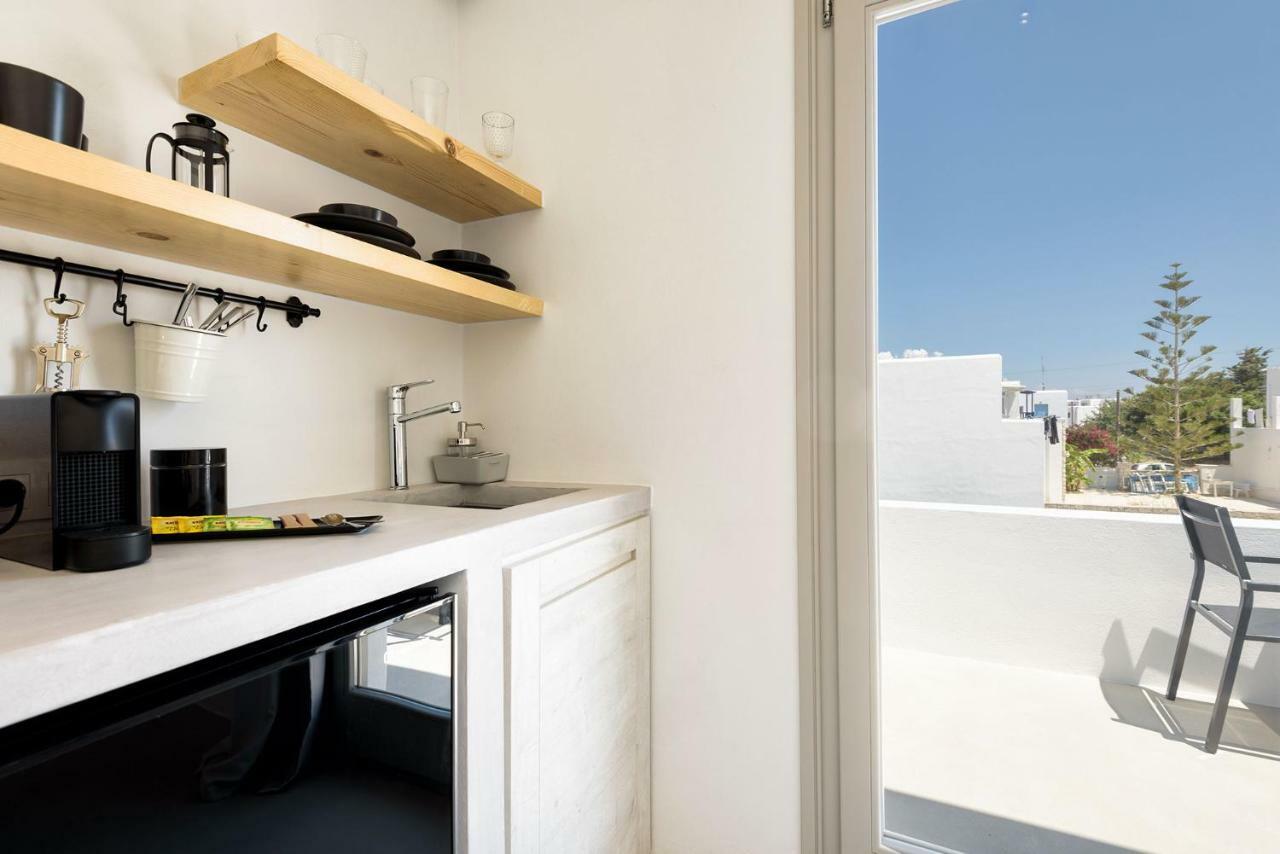 Peven Suites Náousa Kamer foto